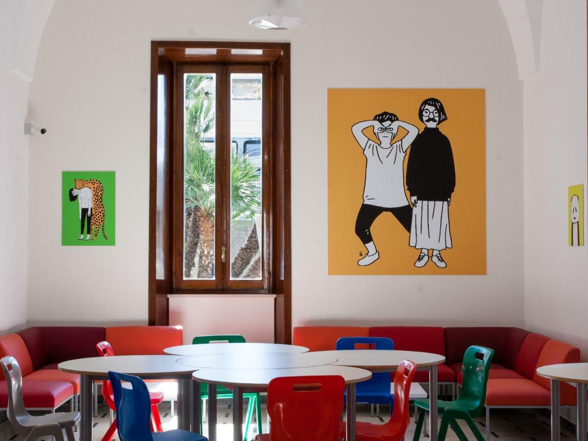 Lobby Collective - Hostel